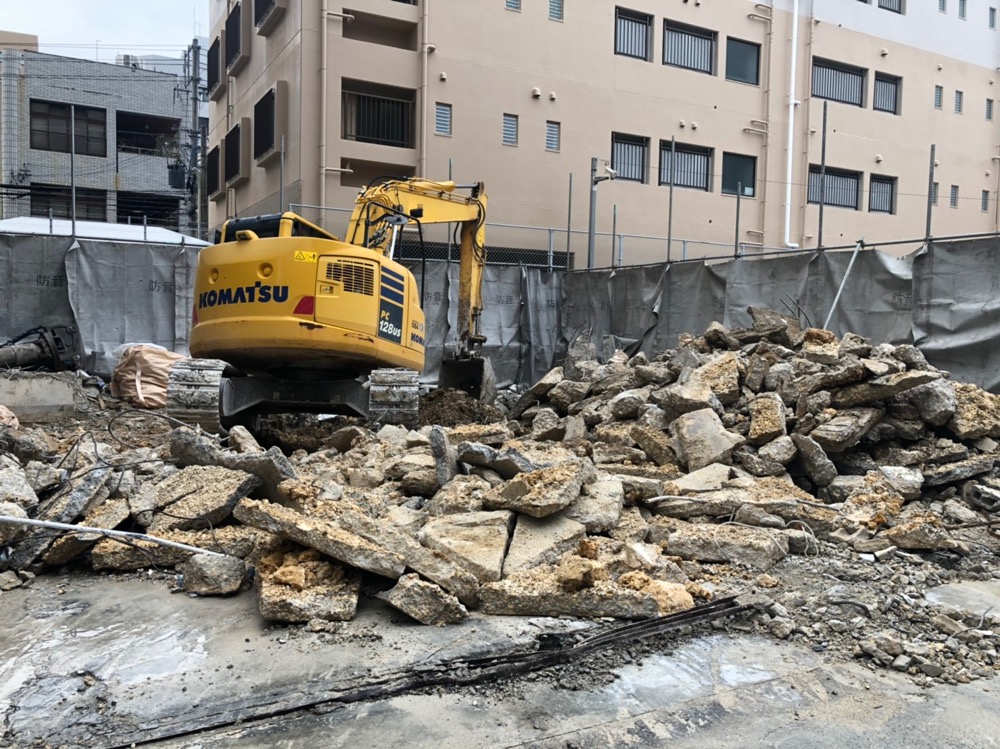 浦添市 商業ビル解体工事｜沖縄 解体工事 琉球ZERO-ONE
