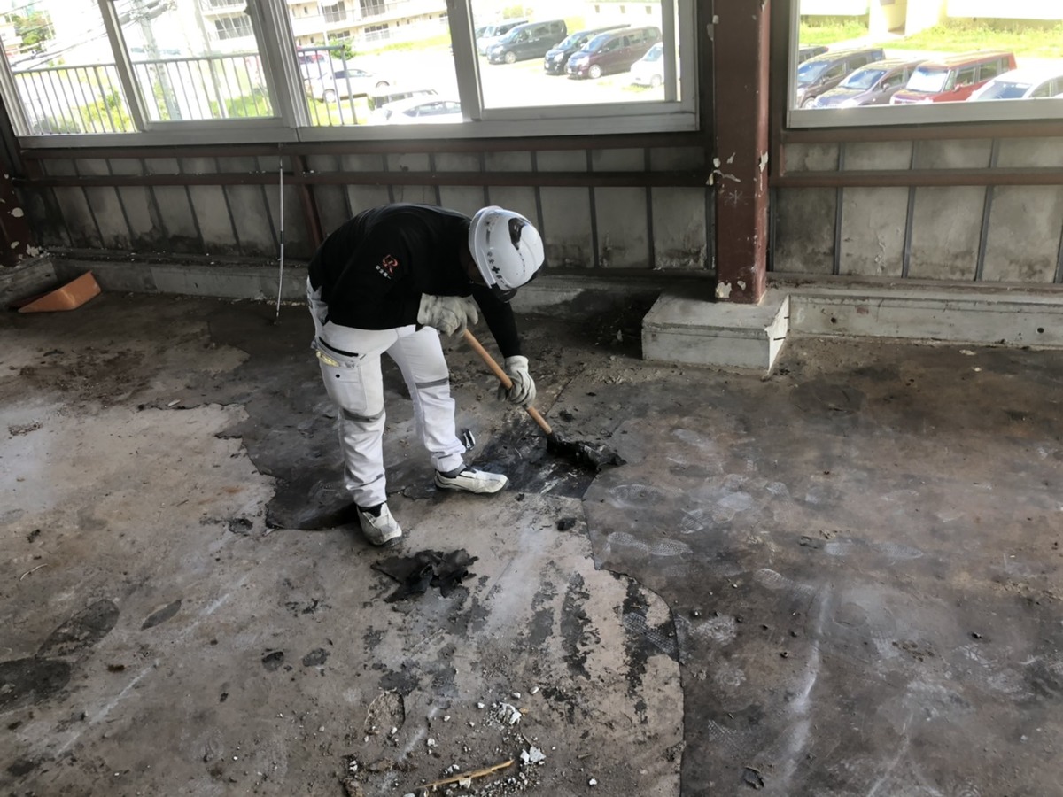 浦添市 商業施設の解体作業｜沖縄 解体工事 琉球ZERO-ONE