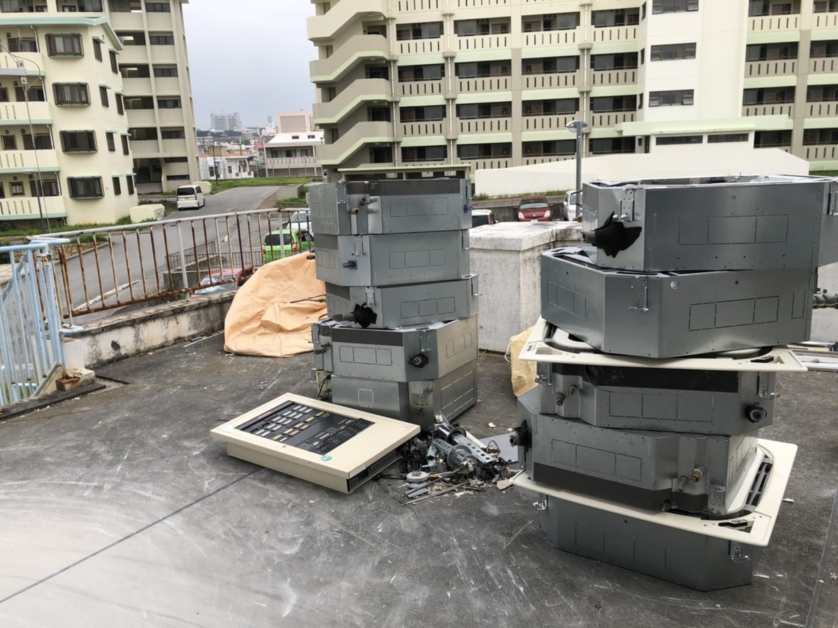 浦添市 商業施設の解体作業｜沖縄 解体工事 琉球ZERO-ONE