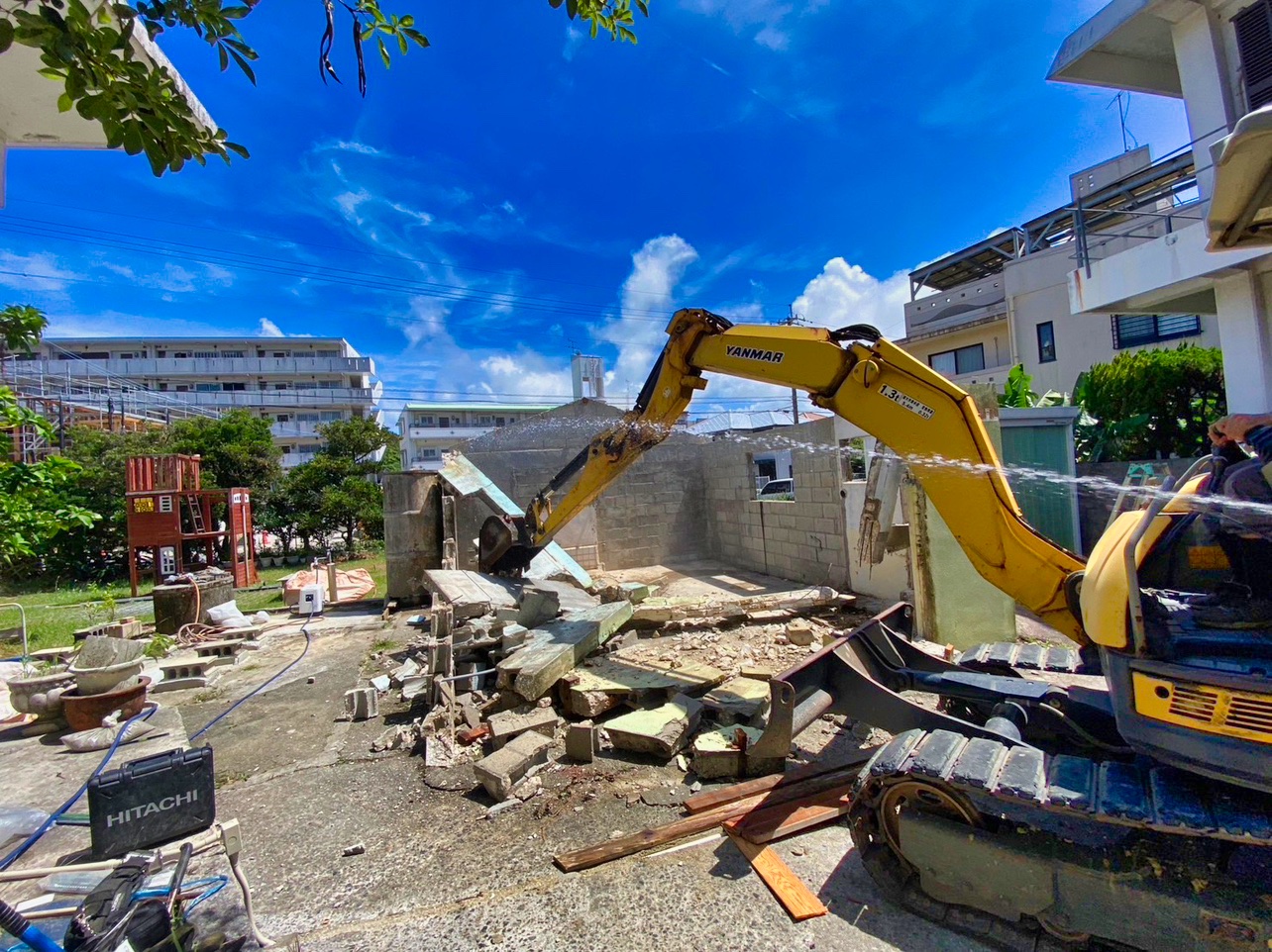 沖縄市 倉庫解体工事｜沖縄 解体工事 琉球ZERO-ONE