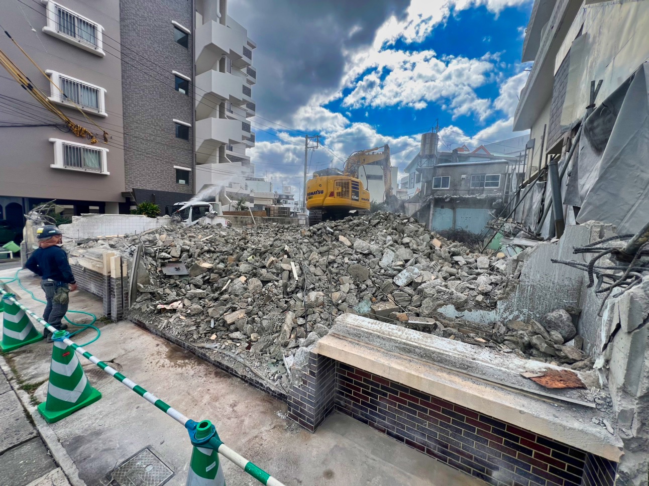 沖縄県浦添市 建物解体工事｜沖縄 解体工事 琉球ZERO-ONE