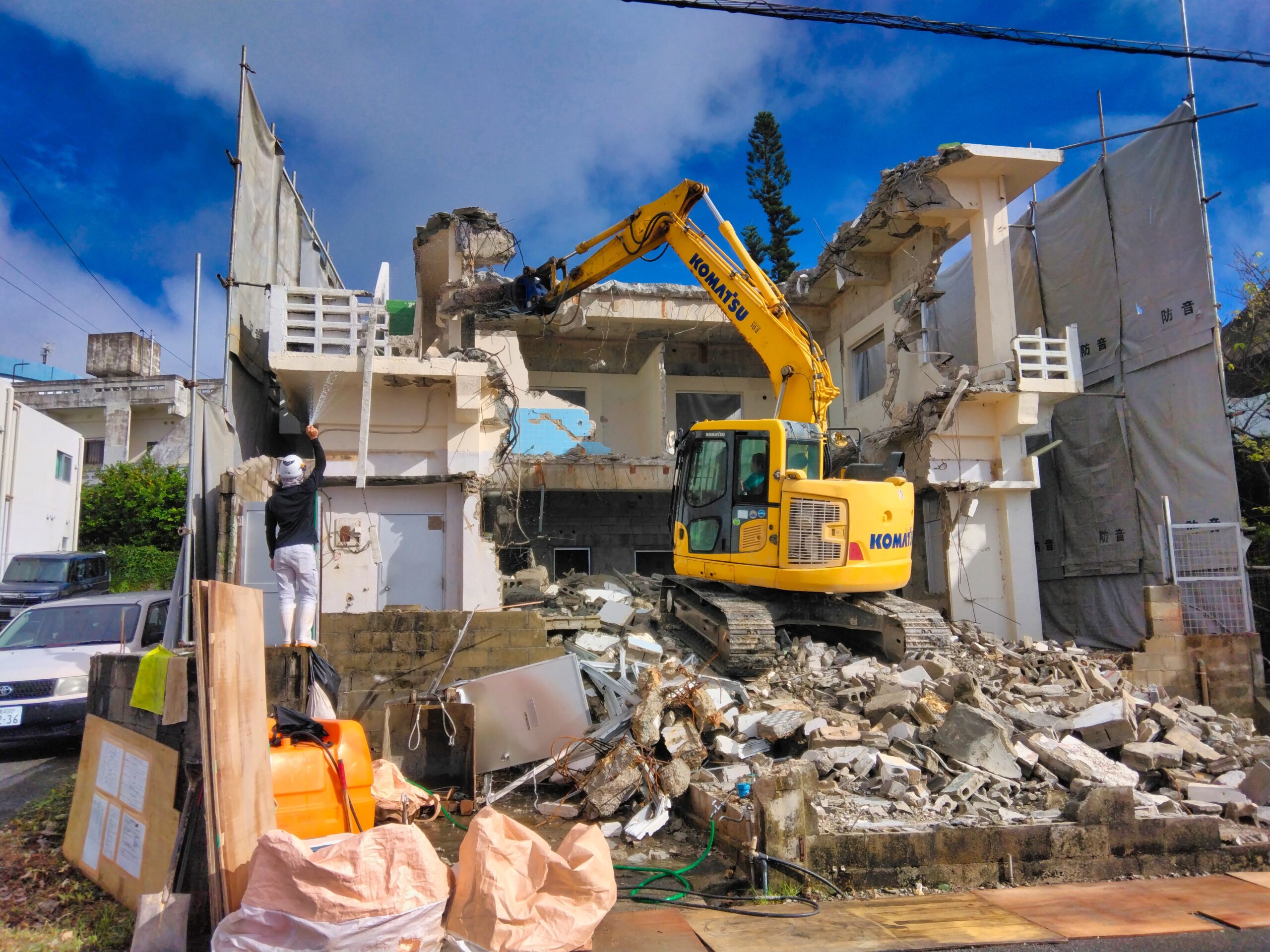 沖縄建物解体工事