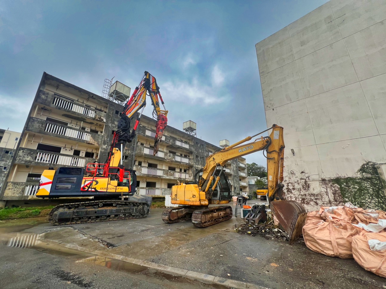 沖縄県沖縄市建物解体工事｜沖縄 解体工事 琉球ZERO-ONE