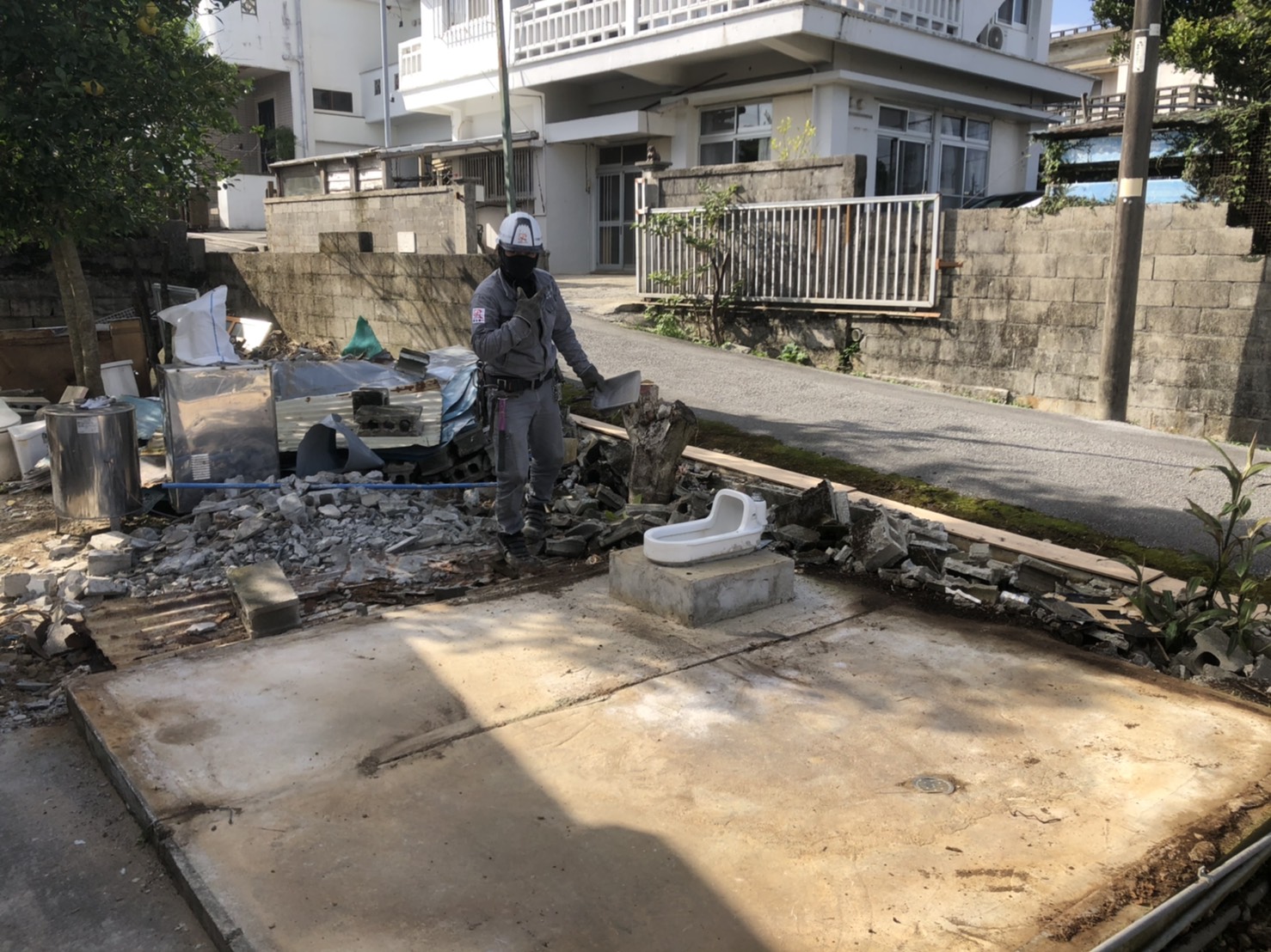 沖縄市　解体工事