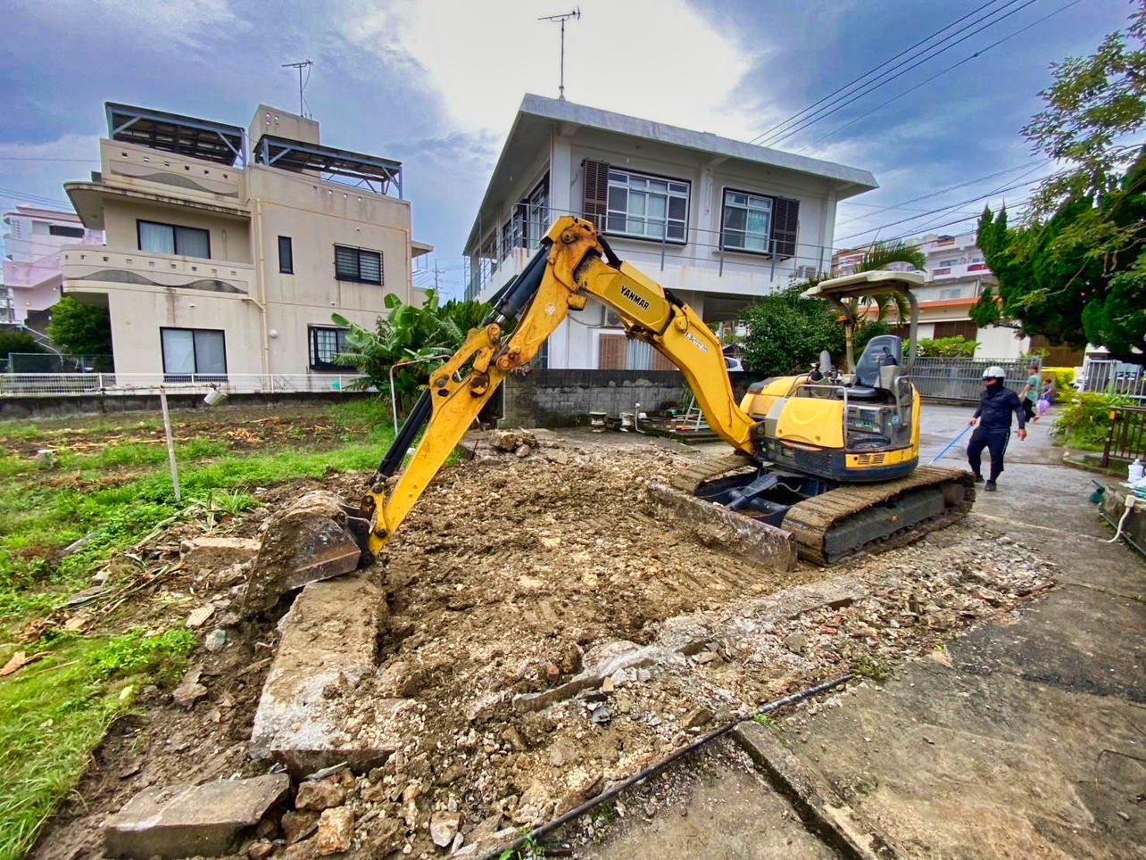 沖縄市　倉庫解体工事